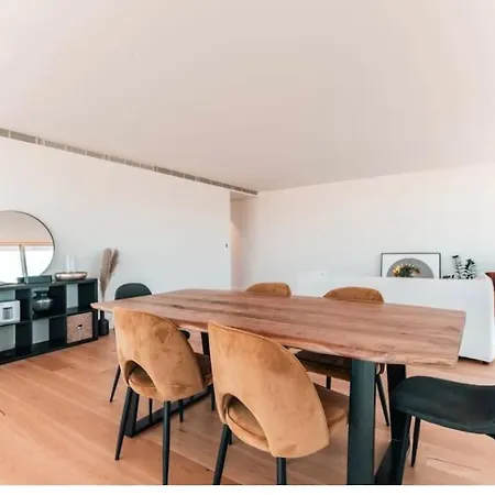 아파트 High End Urban Retreat 리스본