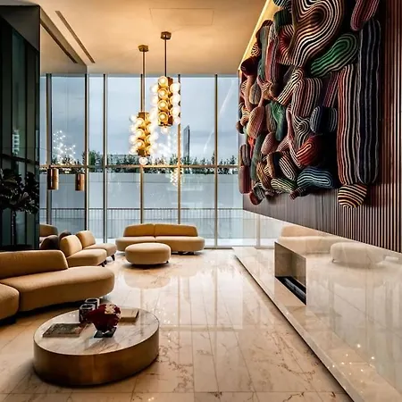 Apartment High End Urban Retreat